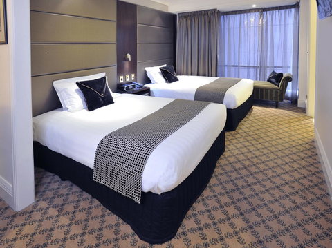 Stamford Plaza Melbourne - Accommodation Burleigh 28