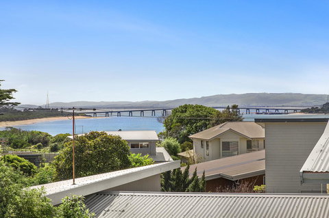 Black Dolphin Beach Penthouse - Accommodation Burleigh 19