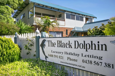 Black Dolphin Beach Penthouse - Accommodation Burleigh 21