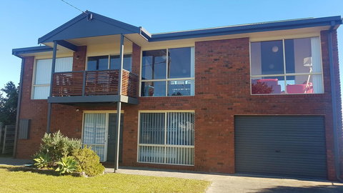 Sunsets On Martyrs Luxury Coastal Beach House Peterborough - Accommodation Burleigh 23