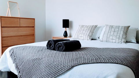 Number 9 Leisure Stay - Accommodation Burleigh 15