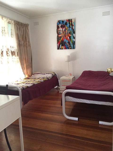 Doncaster Westfield Home Stay - Accommodation Burleigh 44
