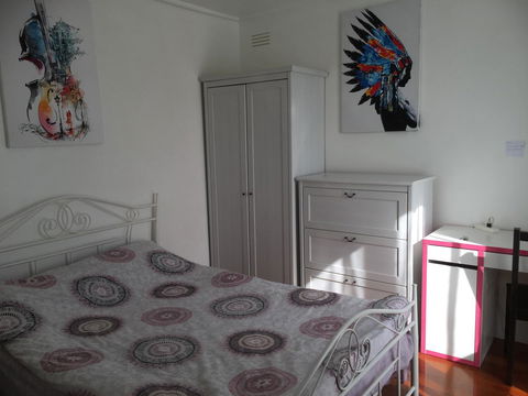 Doncaster Westfield Home Stay - Accommodation Burleigh 43