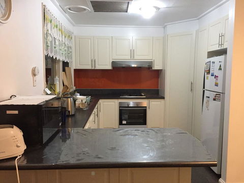 Doncaster Westfield Home Stay - Accommodation Burleigh 8