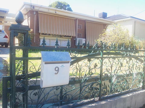 Doncaster Westfield Home Stay - Accommodation Burleigh 1