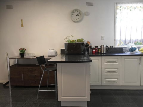 Doncaster Westfield Home Stay - Accommodation Burleigh 39