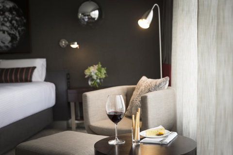 Pullman Melbourne Albert Park - Accommodation Burleigh 34
