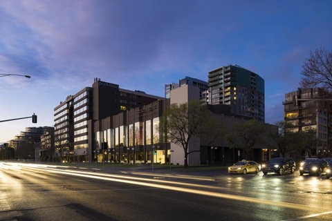 Pullman Melbourne Albert Park - Accommodation Burleigh 0