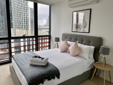 JC Waterfront Apartments On Collins - Accommodation Burleigh 5
