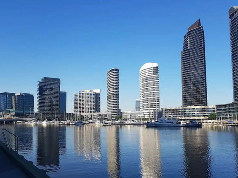 JC Waterfront Apartments On Collins - Accommodation Burleigh 23
