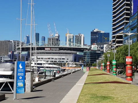 JC Waterfront Apartments On Collins - Accommodation Burleigh 24