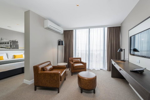 Peppers Docklands - Accommodation Burleigh 28