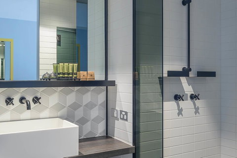 Peppers Docklands - Accommodation Burleigh 26