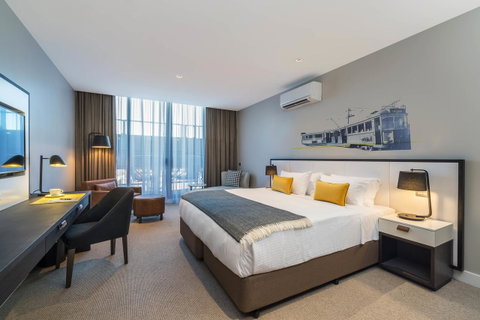 Peppers Docklands - Accommodation Burleigh 0
