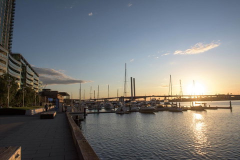 Peppers Docklands - Accommodation Burleigh 35