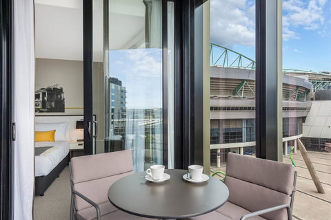 Peppers Docklands - Accommodation Burleigh 25