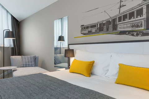 Peppers Docklands - Accommodation Burleigh 17