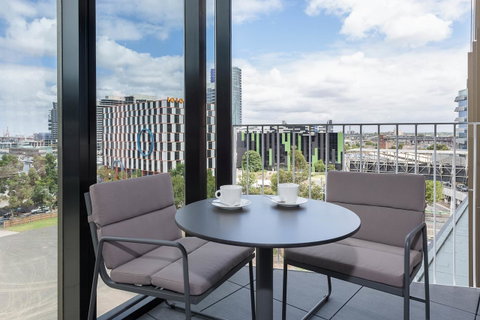 Peppers Docklands - Accommodation Burleigh 4