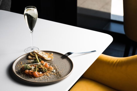 Peppers Docklands - Accommodation Burleigh 10