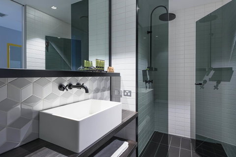 Peppers Docklands - Accommodation Burleigh 31