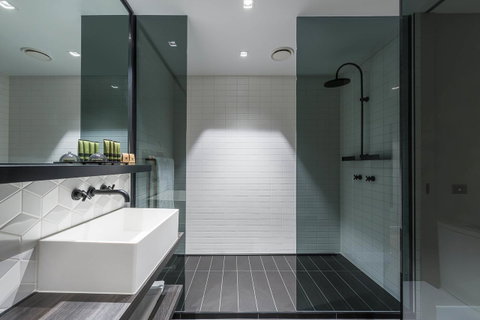 Peppers Docklands - Accommodation Burleigh 21