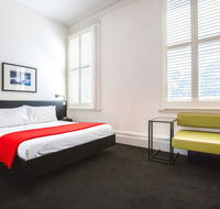Middle Park Hotel - Accommodation Burleigh