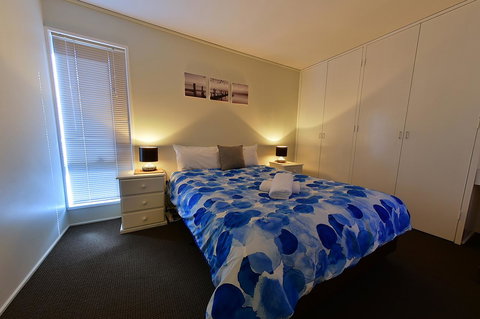 Executive Hideaway - Accommodation Burleigh 39