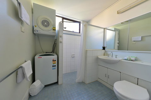 Executive Hideaway - Accommodation Burleigh 38