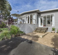 Sunset on Scott - Relax in tranquility  style - Accommodation Burleigh