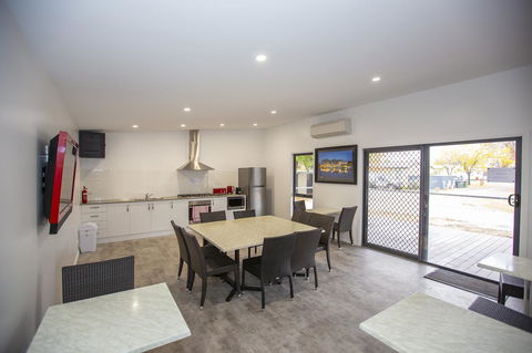 All Seasons Mildura Holiday Park - Accommodation Burleigh 6