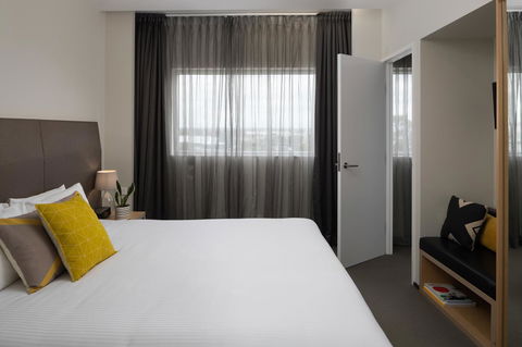 Atura Dandenong - Accommodation Burleigh 13
