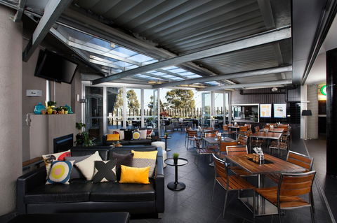 Atura Dandenong - Accommodation Burleigh 6
