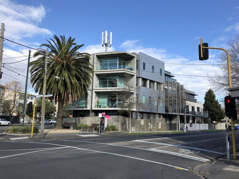 Vibe-Modern 2 Bed Apartment - Accommodation Burleigh 10