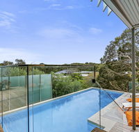 Lansdowne Villa - with swimming pool - Accommodation Burleigh