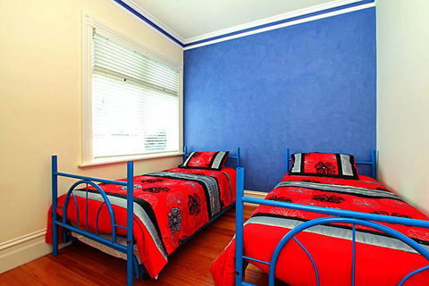 ABC Accommodation - Rosebud - Accommodation Burleigh 8