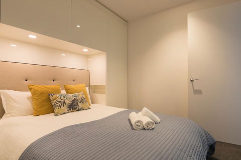 Southbank Biz-Biz Hotel Apartment - Accommodation Burleigh 4