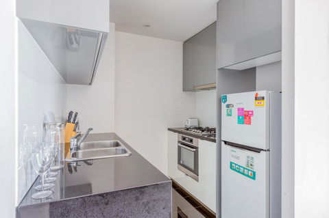 Southbank Biz-Biz Hotel Apartment - Accommodation Burleigh 8