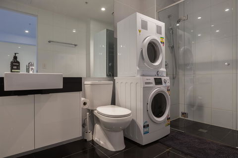 Southbank Biz-Biz Hotel Apartment - Accommodation Burleigh 9