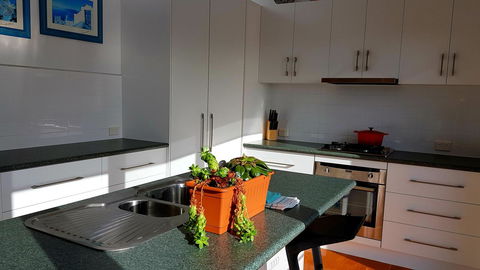 Beach Retreat Apartment Marengo - Accommodation Burleigh 3