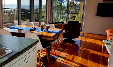 Beach Retreat Apartment Marengo - Accommodation Burleigh 4