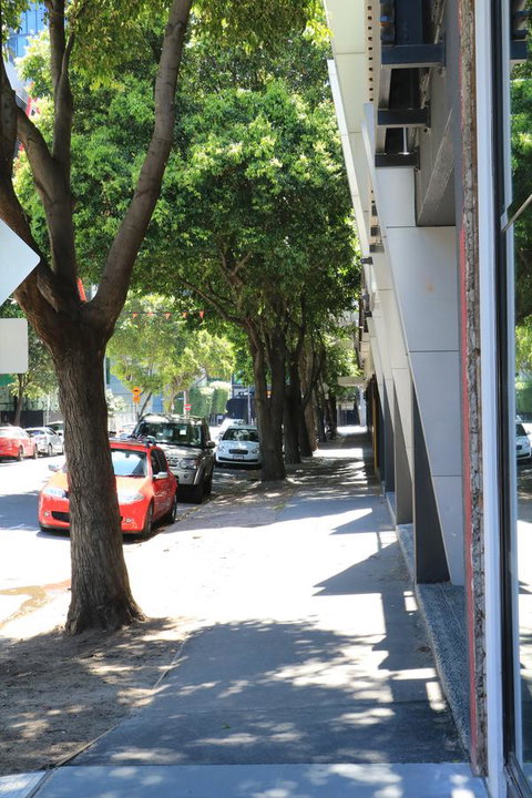 E-Boutique S Collection - Accommodation Burleigh 9