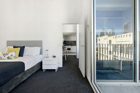 ULTIQA Little Collins (located At The Hero Apartment Building) - Accommodation Burleigh 21