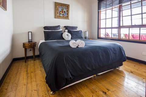 Azen Haven - Accommodation Burleigh 2