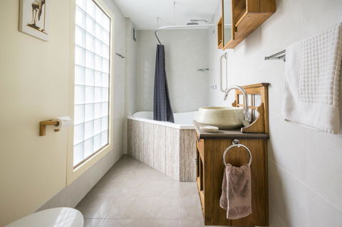 Azen Haven - Accommodation Burleigh 6