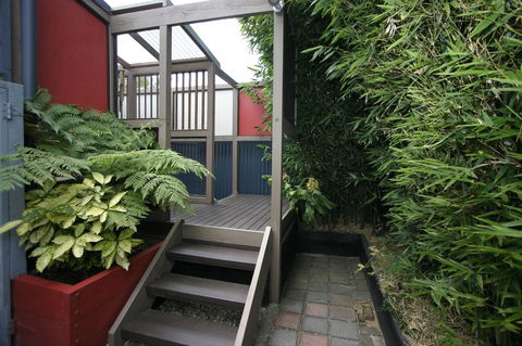 Azen Haven - Accommodation Burleigh 25