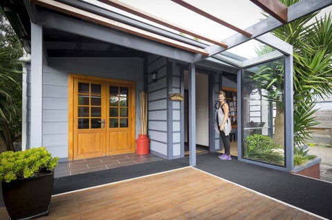 Azen Haven - Accommodation Burleigh 17