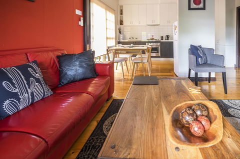 Azen Haven - Accommodation Burleigh 8