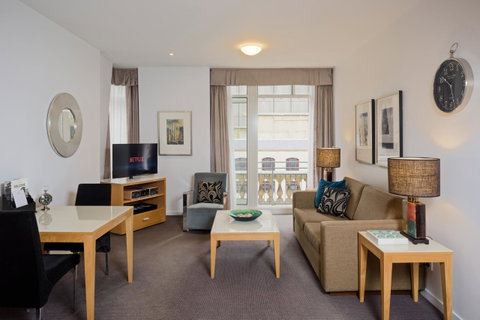 Treasury On Collins - Accommodation Burleigh 30