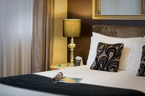 Treasury On Collins - Accommodation Burleigh 12
