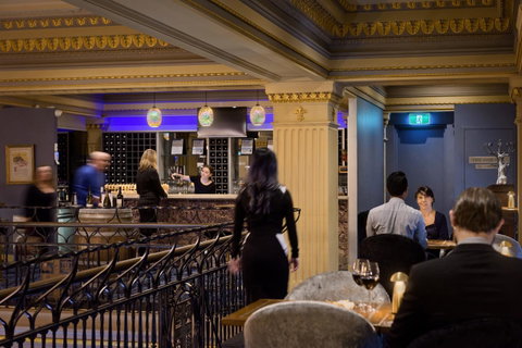 Treasury On Collins - Accommodation Burleigh 19